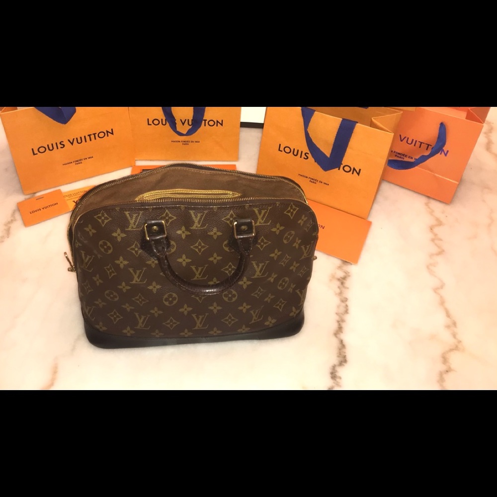 LOUIS VUITTON ALMA PM